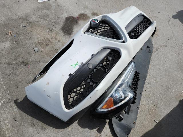 ZASFAKBN7J7B78287 - 2018 ALFA ROMEO STELVIO TI WHITE photo 12