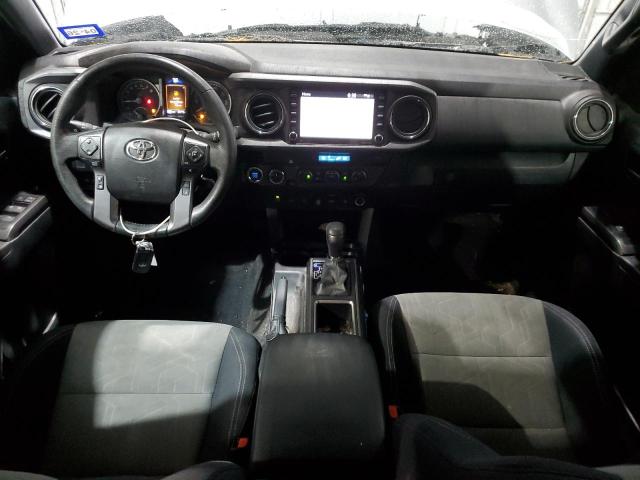 3TMCZ5ANXNM499761 - 2022 TOYOTA TACOMA DOUBLE CAB Gümüş fotoğraf 8