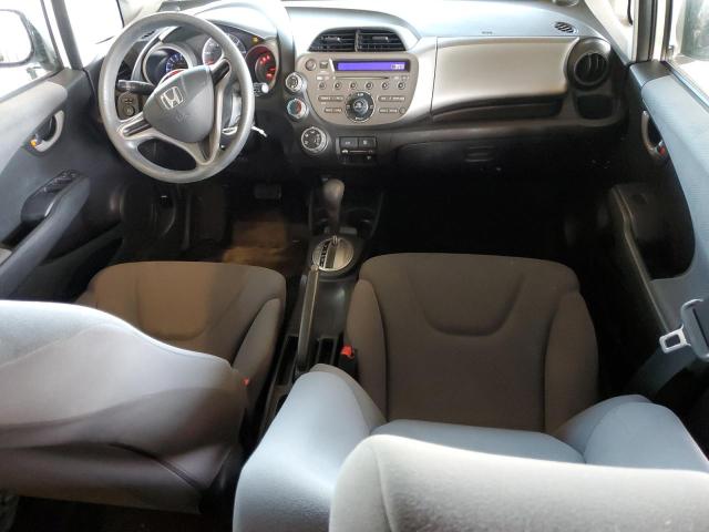 JHMGE8H20AC013625 - 2010 HONDA FIT WHITE photo 8