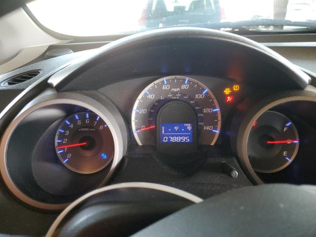 JHMGE8H20AC013625 - 2010 HONDA FIT WHITE photo 9