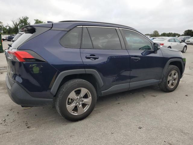 2T3W1RFVXPW283253 - 2023 TOYOTA RAV4 XLE Blau Foto 3