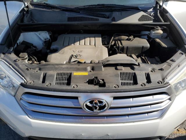 5TDZK3EH5DS133941 - 2013 TOYOTA HIGHLANDER BASE أبيض صورة 12