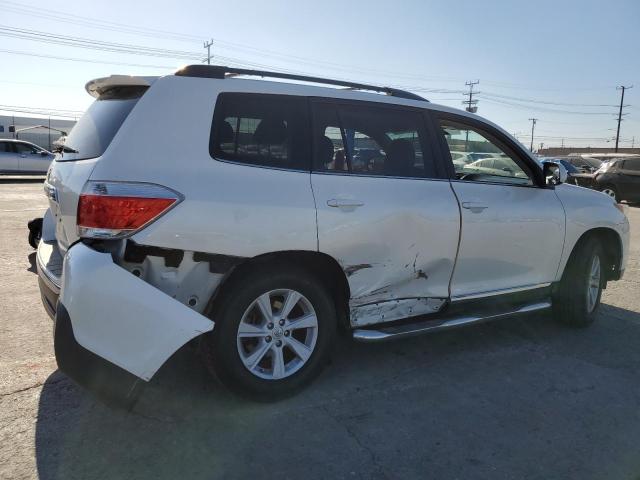 5TDZK3EH5DS133941 - 2013 TOYOTA HIGHLANDER BASE أبيض صورة 3