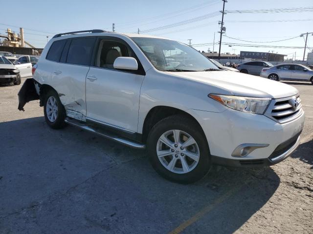 5TDZK3EH5DS133941 - 2013 TOYOTA HIGHLANDER BASE أبيض صورة 4