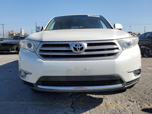 5TDZK3EH5DS133941 - 2013 TOYOTA HIGHLANDER BASE أبيض صورة 5