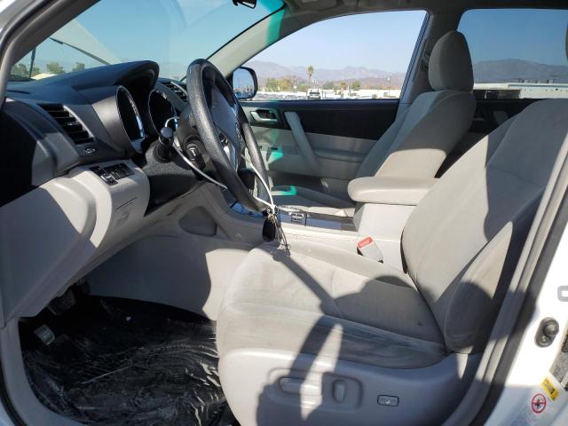 5TDZK3EH5DS133941 - 2013 TOYOTA HIGHLANDER BASE أبيض صورة 7