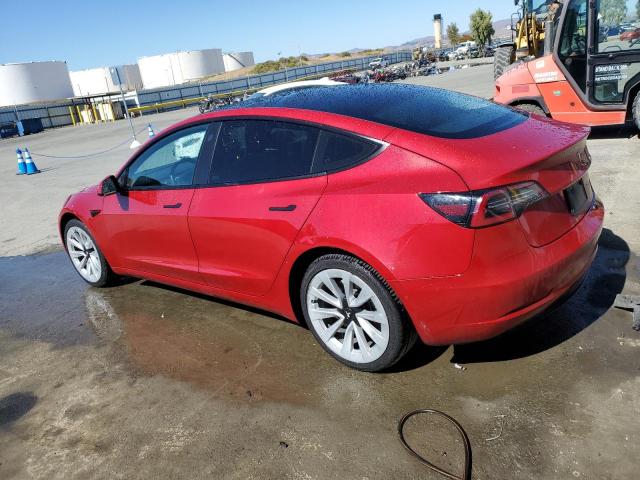 5YJ3E1EB0NF287749 - 2022 TESLA MODEL 3 Bordeaux photo 2