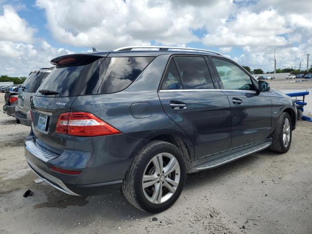 4JGDA5HB9CA043196 - 2012 MERCEDES-BENZ ML 350 4MATIC CHARCOAL photo 3
