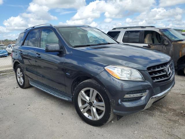 4JGDA5HB9CA043196 - 2012 MERCEDES-BENZ ML 350 4MATIC CHARCOAL photo 4
