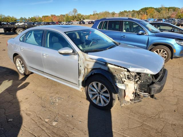 1VWCP7A3XCC030021 - 2012 VOLKSWAGEN PASSAT SEL SILVER photo 4