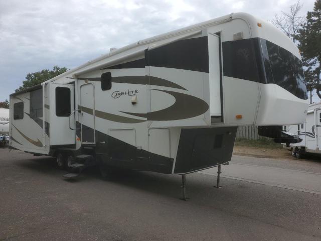 16F62C5R581B16557 - 2008 CAMPER UNKNOWN 白色 照片 1