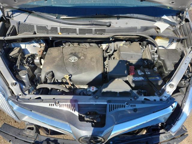 5TDDZ3DC4JS199890 - 2018 TOYOTA SIENNA XLE ვერცხლისფერი ფოტო 11