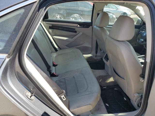 1VWBN7A3XEC044098 - 2014 VOLKSWAGEN PASSAT SE GRAY photo 10