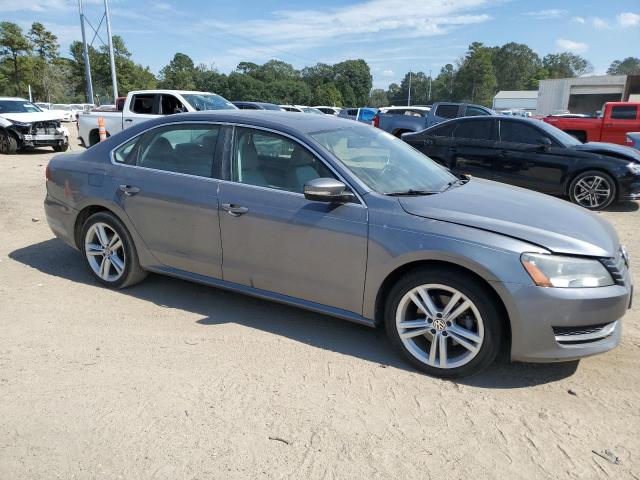 1VWBN7A3XEC044098 - 2014 VOLKSWAGEN PASSAT SE GRAY photo 4