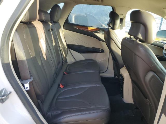 5LMCJ2C99KUL13102 - 2019 LINCOLN MKC SELECT WHITE photo 11