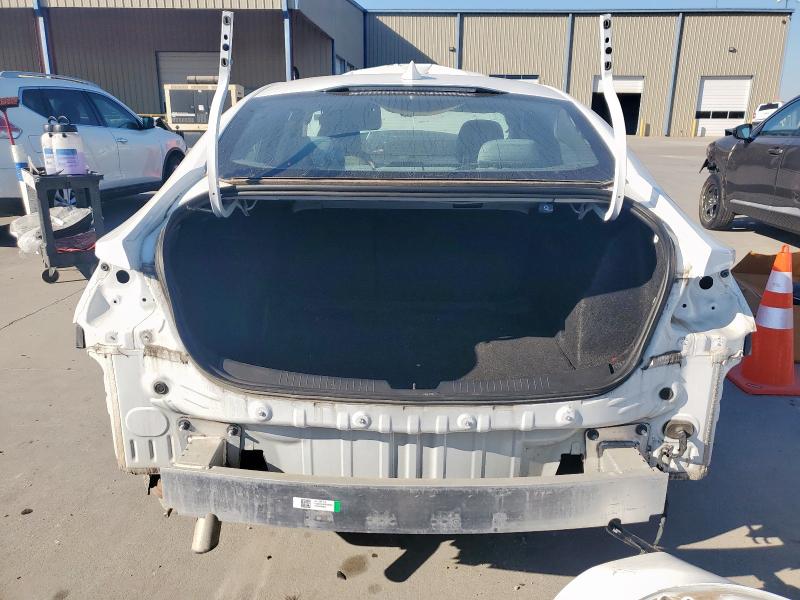 1G1ZD5ST6NF155391 - 2022 CHEVROLET MALIBU LT თეთრი ფოტო 6