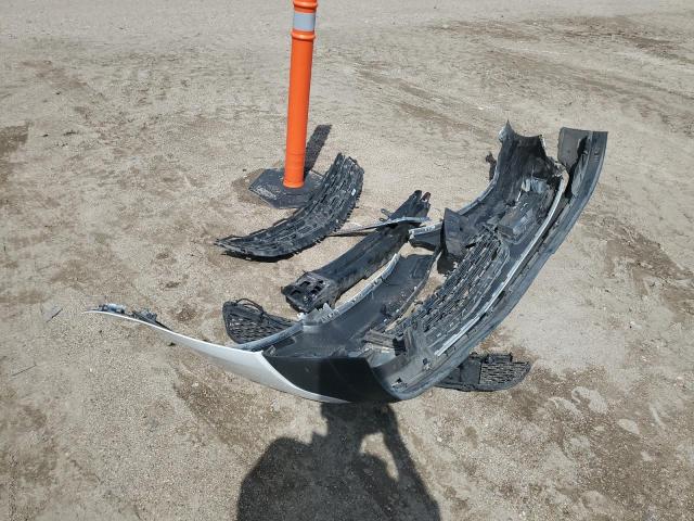 1GNKRGKD4HJ142257 - 2017 CHEVROLET TRAVERSE LT WHITE photo 12