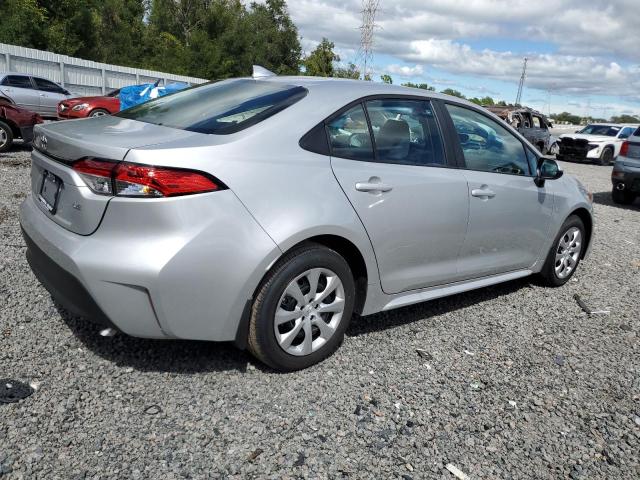 5YFB4MDE2SP325803 - 2025 TOYOTA COROLLA LE SILVER photo 3