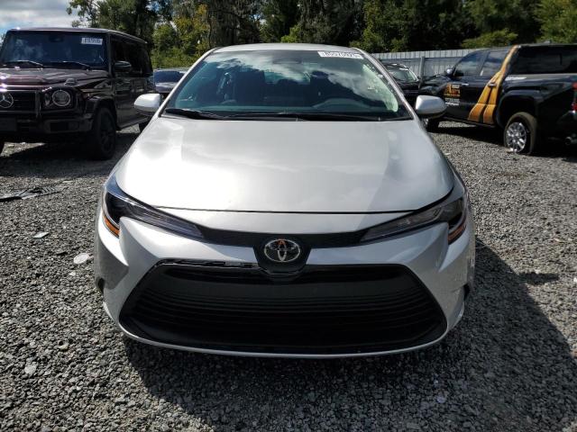 5YFB4MDE2SP325803 - 2025 TOYOTA COROLLA LE SILVER photo 5
