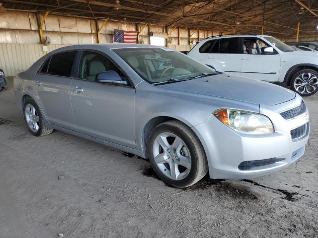 1G1ZB5EB0AF288330 - 2010 CHEVROLET MALIBU LS ვერცხლისფერი ფოტო 4