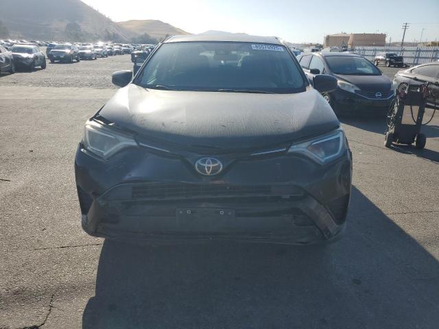 2T3ZFREV0JW493531 - 2018 TOYOTA RAV4 LE Siyah fotoğraf 5