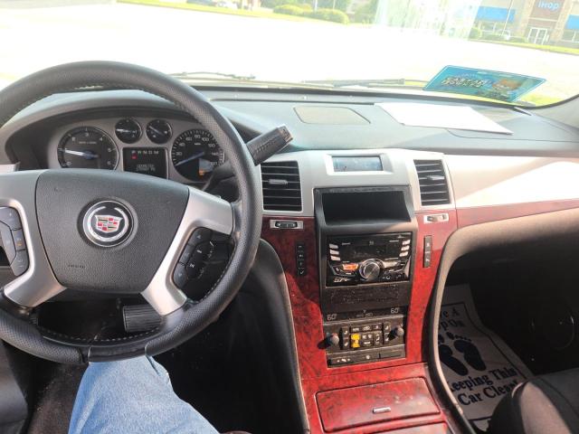 1GYEC638X8R116485 - 2008 CADILLAC ESCALADE LUXURY Beyaz fotoğraf 9