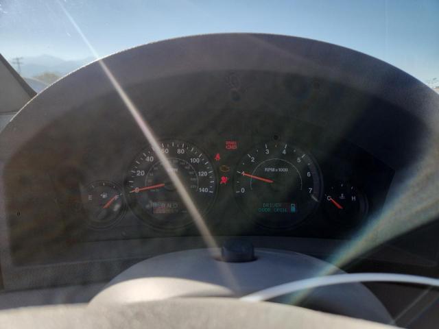 1J4HS48N25C539272 - 2005 JEEP GRAND CHEROKEE LAREDO Biały zdjęcie 9