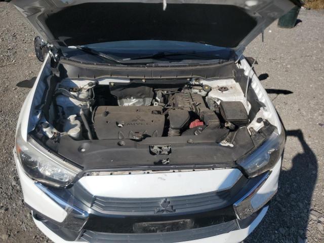 JA4AP3AW6GZ050230 - 2016 MITSUBISHI OUTLANDER ES თეთრი ფოტო 12