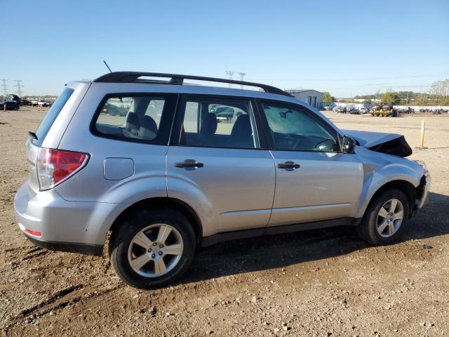 JF2SHABC2DH435464 - 2013 SUBARU FORESTER 2.5X SILVER photo 3