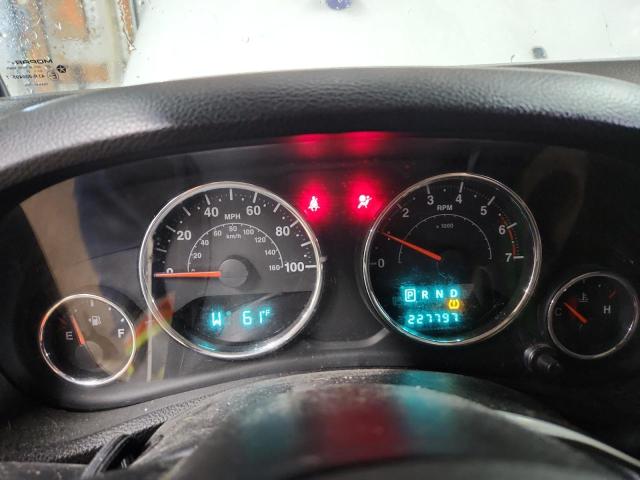 1J4BA5H19BL557873 - 2011 JEEP WRANGLER U SAHARA თეთრი ფოტო 9