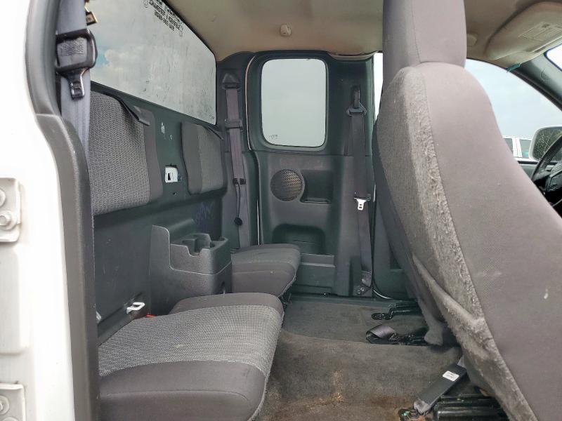 1GCESBF96C8125995 - 2012 CHEVROLET COLORADO WHITE photo 10