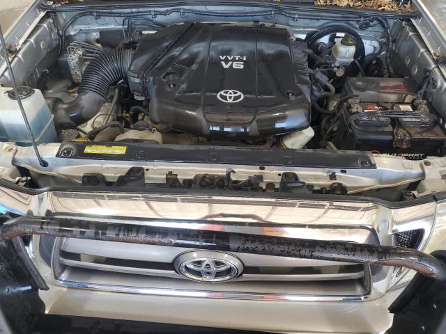 3TMLU4EN3AM041623 - 2010 TOYOTA TACOMA DOUBLE CAB SILVER photo 11