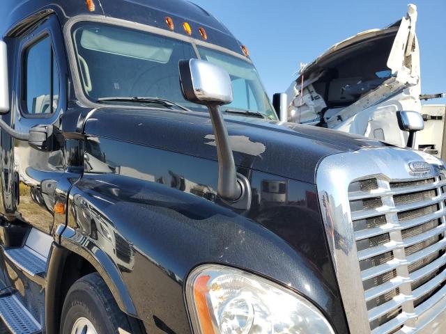 3AKJGLD50FSFK4408 - 2015 FREIGHTLINER CASCADIA BLACK photo 9