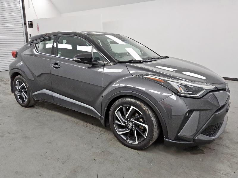 NMTKHMBX6MR135830 - 2021 TOYOTA C-HR XLE GRAY photo 4