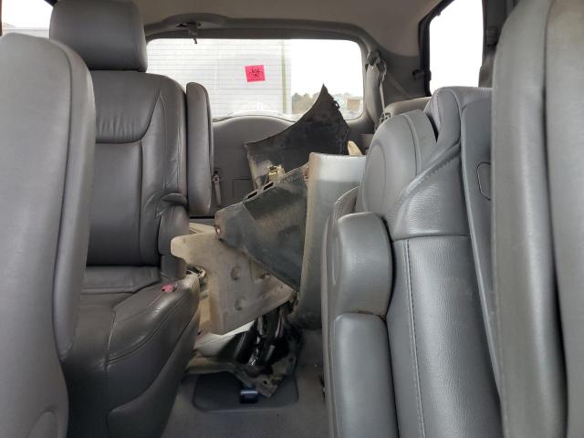 5TDBA22C44S013619 - 2004 TOYOTA SIENNA XLE 银色 照片 10