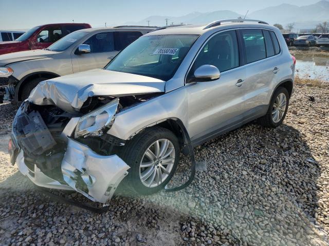 2011 VOLKSWAGEN TIGUAN S, 