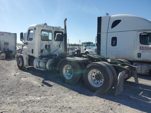 1FUJGEDR0CSBV1754 - 2012 FREIGHTLINER CASCADIA WHITE photo 3