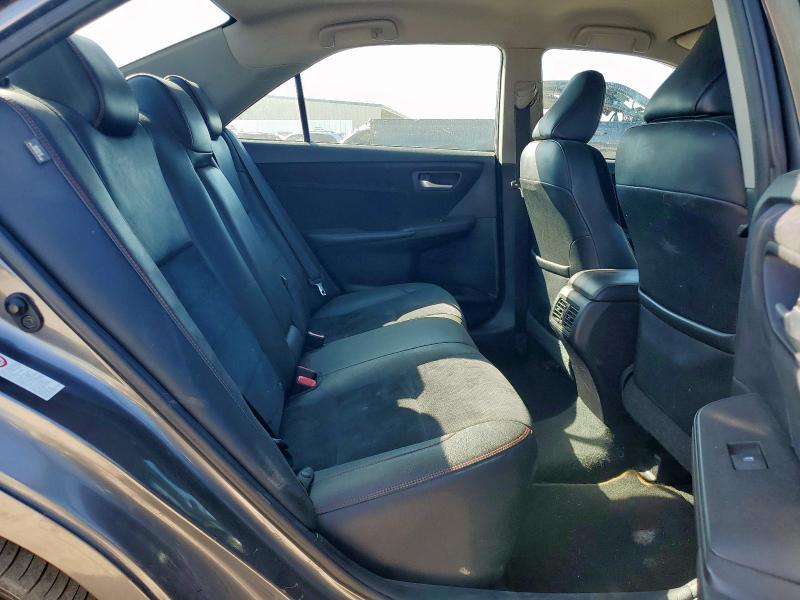 4T1BF1FK3GU218244 - 2016 TOYOTA CAMRY LE ნაცრისფერი ფოტო 11