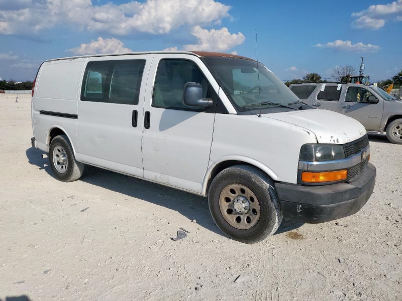 1GCSGAFX4C1124687 - 2012 CHEVROLET EXPRESS G1 Blanco foto 4