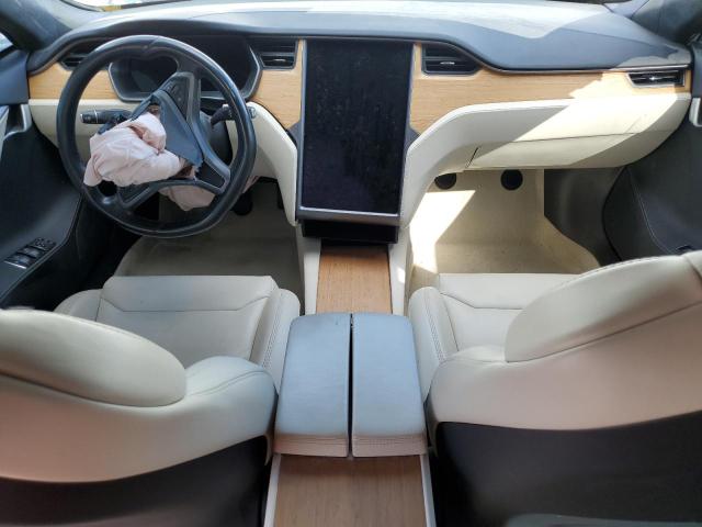 5YJSA1E20LF351485 - 2020 TESLA MODEL S WHITE photo 8