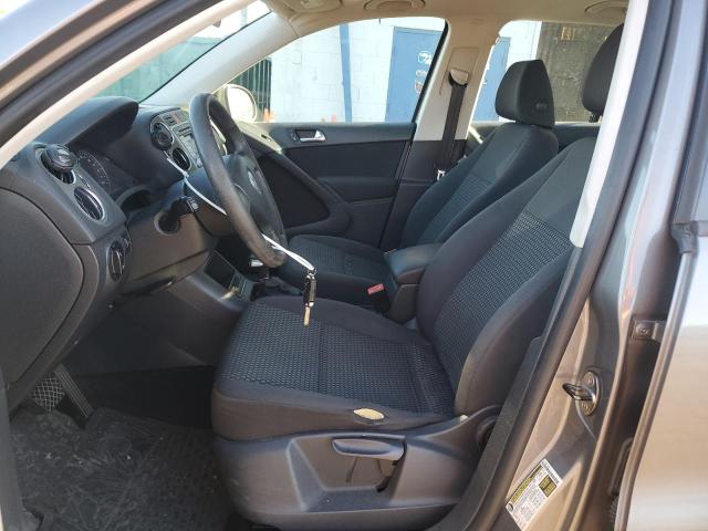 WVGBV7AX4AW532568 - 2010 VOLKSWAGEN TIGUAN SE GRAY photo 7