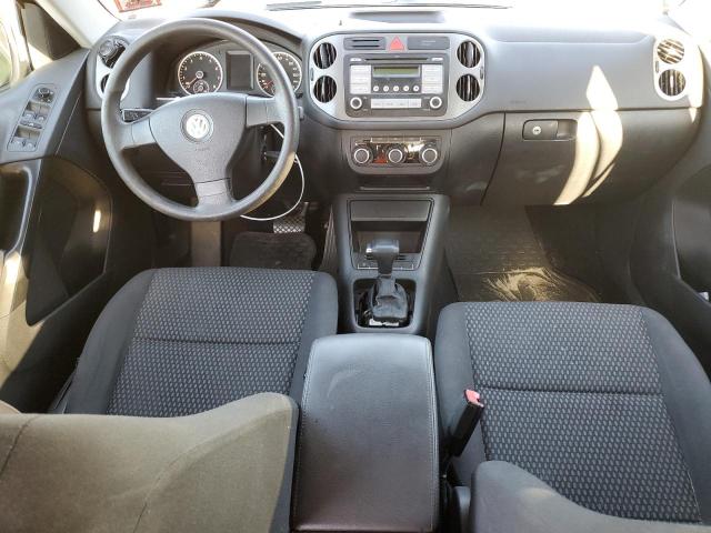 WVGBV7AX4AW532568 - 2010 VOLKSWAGEN TIGUAN SE GRAY photo 8