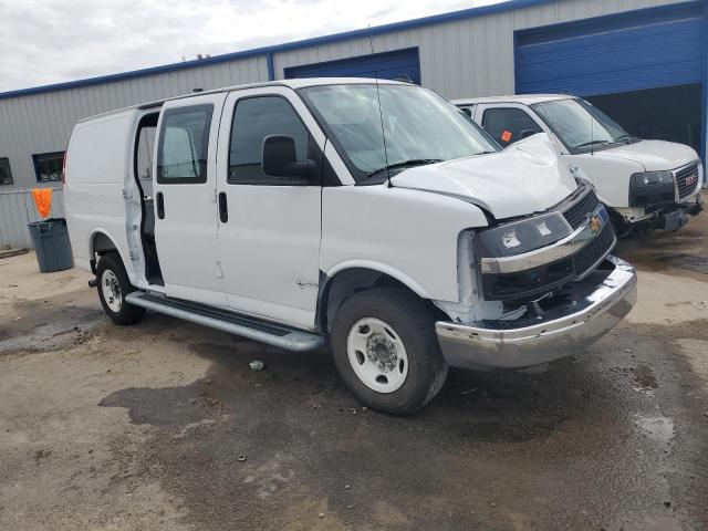 1GCWGAFP8S1159197 - 2025 CHEVROLET EXPRESS G2 白色 照片 4