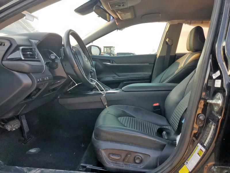 4T1G11AKXLU929817 - 2020 TOYOTA CAMRY SE BLACK photo 7