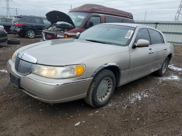 1LNHM81W31Y733358 - 2001 LINCOLN TOWN CAR EXECUTIVE Braun Foto 1