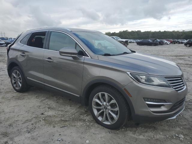 5LMCJ2C95HUL12232 - 2017 LINCOLN MKC SELECT GRAY photo 4