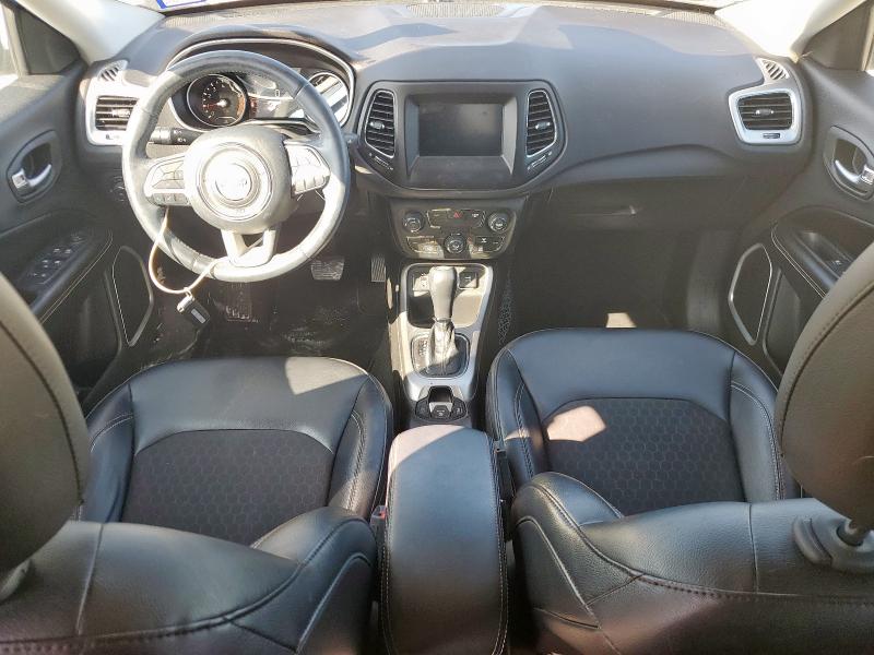 3C4NJCBB0HT652778 - 2017 JEEP COMPASS LATITUDE ლურჯი ფოტო 8