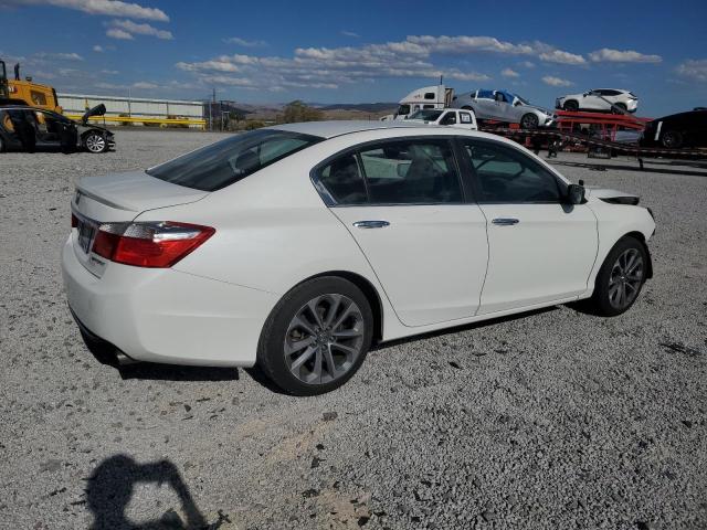 1HGCR2F5XFA204519 - 2015 HONDA ACCORD SPORT 白色 照片 3