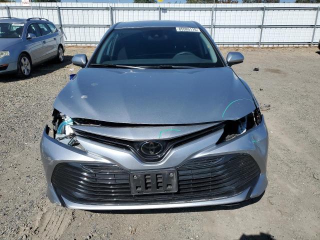 4T1C11AK0LU914449 - 2020 TOYOTA CAMRY LE SILVER photo 5