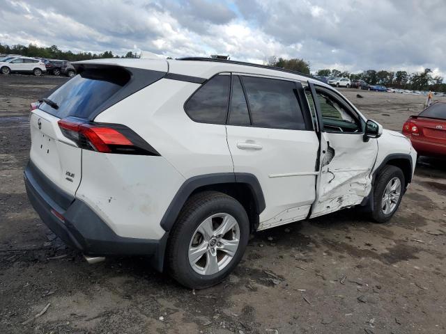 JTMP1RFV7LD057229 - 2020 TOYOTA RAV4 XLE WHITE photo 3